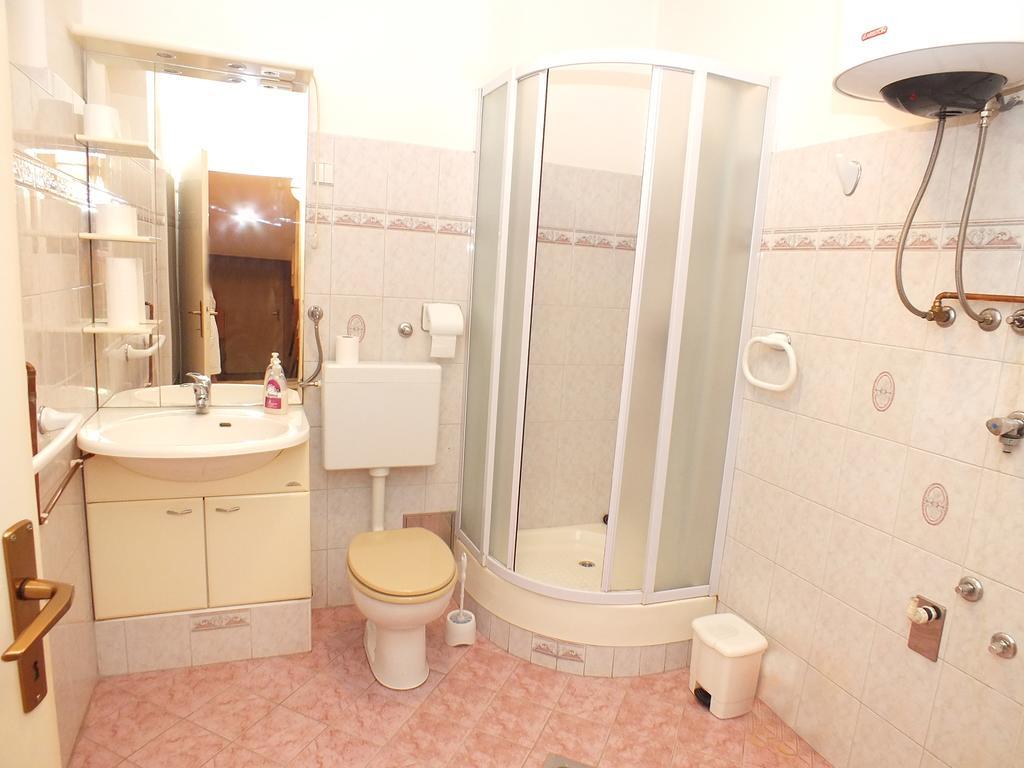 Biba Rooms Karlovac Exteriör bild